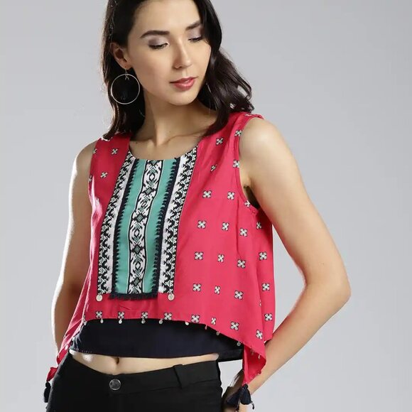 Pink Round Neck Sleeveless Top - Picture 1 of 3